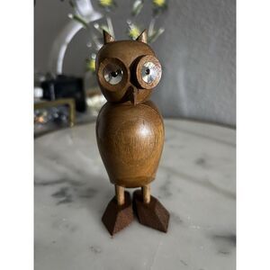 Vintage Hand Carved Wooden Owl Figurine 4.5"  Brown Hong Kong